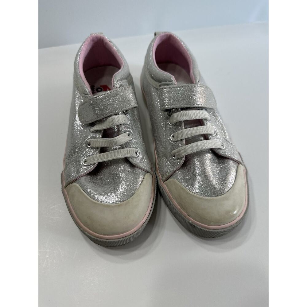See Kai Run Silver Sneakers Girls Youth Size 2.5